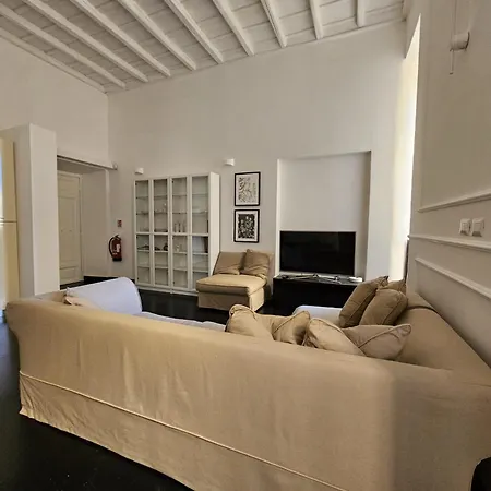 Be Your - Michelangelo House Апартаменты